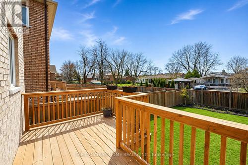 23 Chaumont Drive, Hamilton, ON - Outdoor