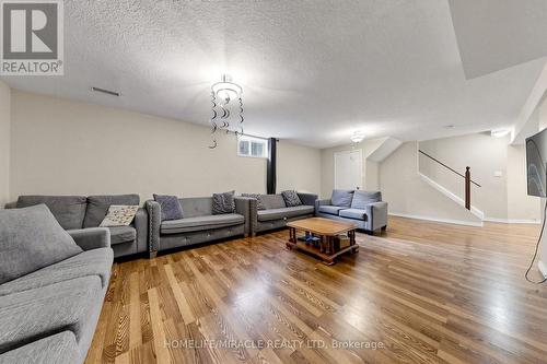 378 Mountain Laurel Crescent, Kitchener, ON - Indoor Photo Showing Living Room
