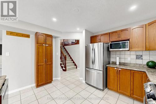 378 Mountain Laurel Crescent, Kitchener, ON - Indoor Photo Showing Kitchen