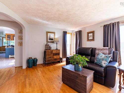 6055 Highway 12, North Alton, NS - Indoor Photo Showing Living Room