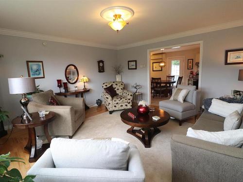 148 Forest Hill Drive, Valley, NS - Indoor Photo Showing Living Room