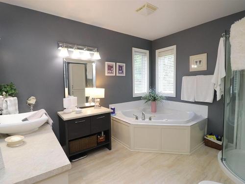 148 Forest Hill Drive, Valley, NS - Indoor Photo Showing Bathroom