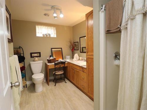 148 Forest Hill Drive, Valley, NS - Indoor Photo Showing Bathroom