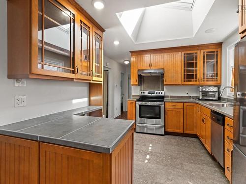 20 Kirk Road, Halifax, NS - Indoor Photo Showing Kitchen