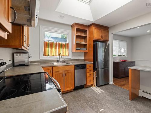 20 Kirk Road, Halifax, NS - Indoor Photo Showing Kitchen