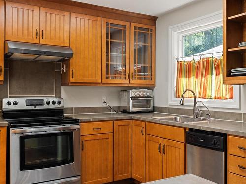 20 Kirk Road, Halifax, NS - Indoor Photo Showing Kitchen With Double Sink
