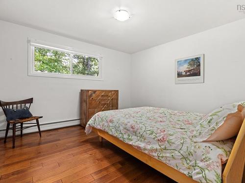 20 Kirk Road, Halifax, NS - Indoor Photo Showing Bedroom