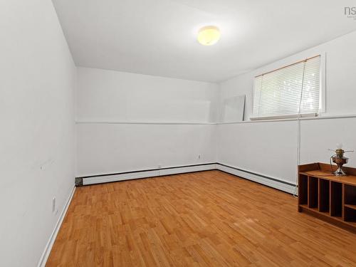 20 Kirk Road, Halifax, NS - Indoor Photo Showing Other Room