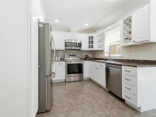 30 Outrigger Crescent, Halifax, NS - Indoor Photo Showing Kitchen With Stainless Steel Kitchen With Upgraded Kitchen