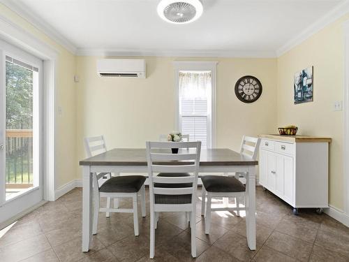 30 Outrigger Crescent, Halifax, NS - Indoor Photo Showing Dining Room