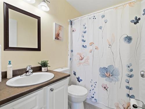 30 Outrigger Crescent, Halifax, NS - Indoor Photo Showing Bathroom