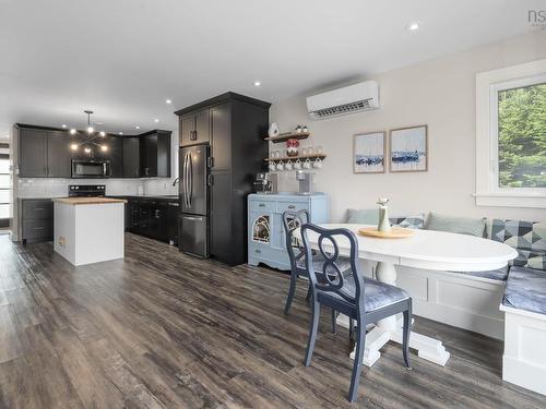 1303 Ketch Harbour Road, Ketch Harbour, NS - Indoor
