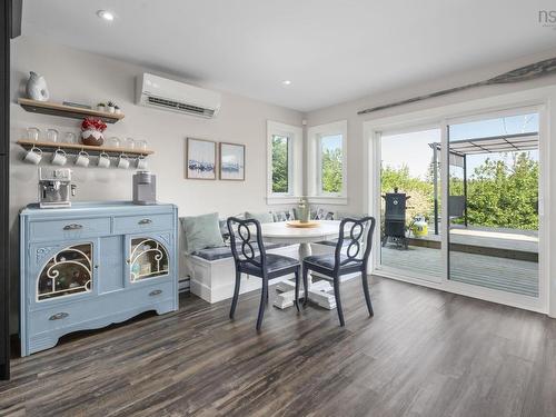1303 Ketch Harbour Road, Ketch Harbour, NS - Indoor