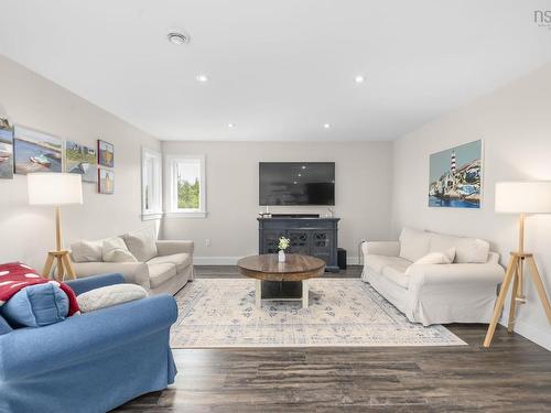 1303 Ketch Harbour Road, Ketch Harbour, NS - Indoor Photo Showing Living Room