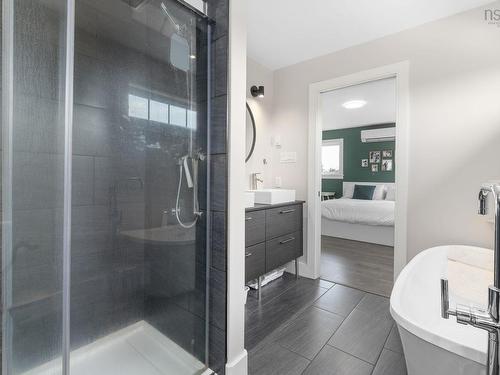 1303 Ketch Harbour Road, Ketch Harbour, NS - Indoor Photo Showing Bathroom