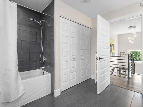 1303 Ketch Harbour Road, Ketch Harbour, NS - Indoor Photo Showing Bathroom