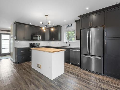 1303 Ketch Harbour Road, Ketch Harbour, NS - Indoor Photo Showing Kitchen With Upgraded Kitchen