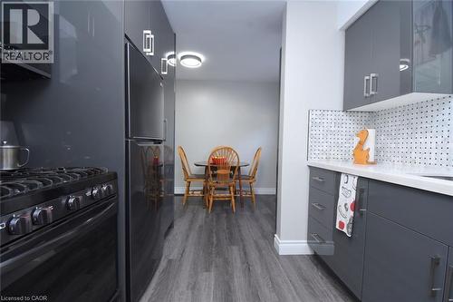 57 East 31St Street, Hamilton, ON - Indoor Photo Showing Kitchen