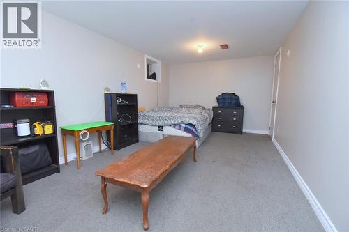 57 East 31St Street, Hamilton, ON - Indoor Photo Showing Bedroom