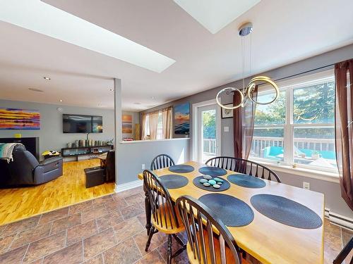 185 Thomas Street, Lake Echo, NS - Indoor Photo Showing Dining Room