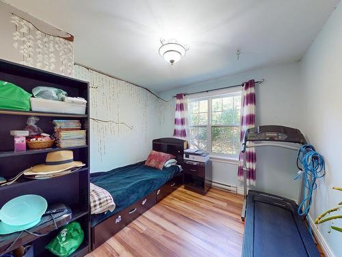 185 Thomas Street, Lake Echo, NS - Indoor Photo Showing Bedroom