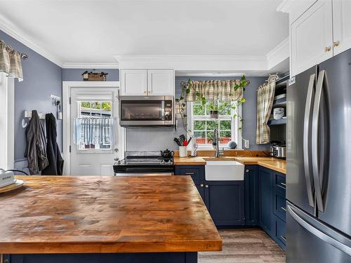 130 Sunset Crescent, Middleton, NS - Indoor Photo Showing Kitchen