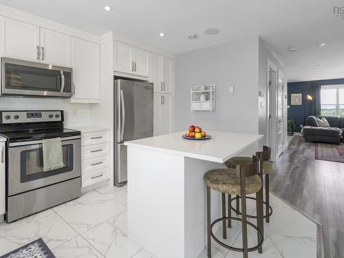 151 Mica Crescent Crescent, Spryfield, NS - Indoor Photo Showing Kitchen With Stainless Steel Kitchen With Upgraded Kitchen