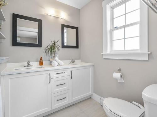 151 Mica Crescent Crescent, Spryfield, NS - Indoor Photo Showing Bathroom