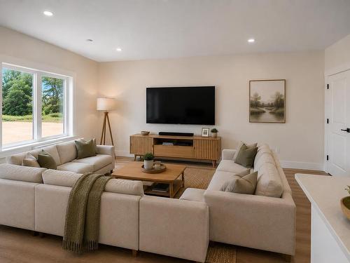 123 Samantha Lane, Cornwall, PE - Indoor Photo Showing Living Room