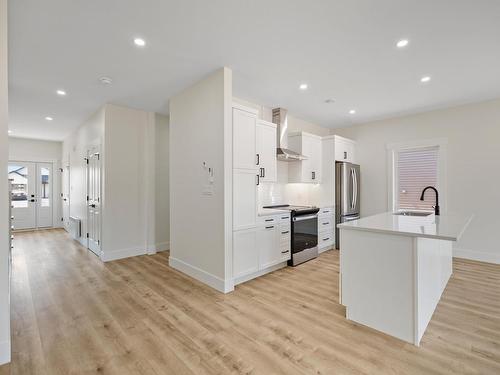 123 Samantha Lane, Cornwall, PE - Indoor Photo Showing Kitchen With Upgraded Kitchen