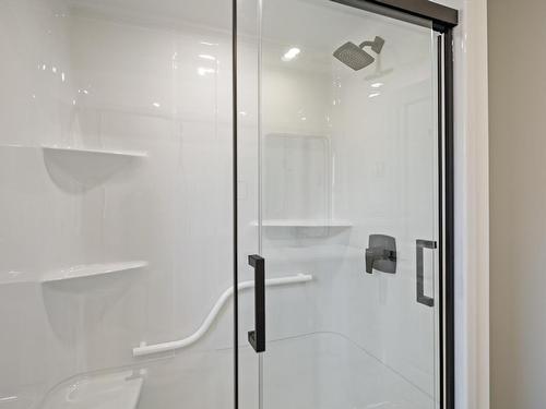 123 Samantha Lane, Cornwall, PE - Indoor Photo Showing Bathroom