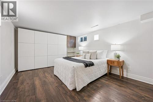 10 Sumac Place, Guelph, ON - Indoor Photo Showing Bedroom