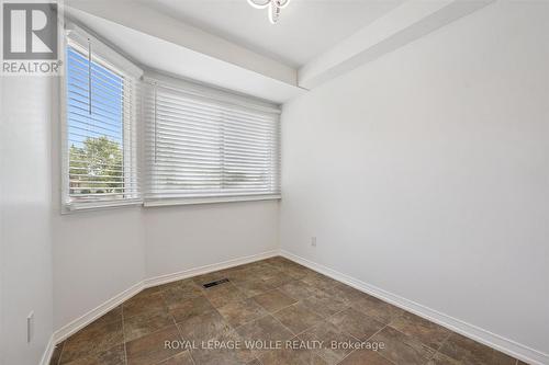 2 - 750 Erinbrook Drive, Kitchener, ON - Indoor Photo Showing Other Room