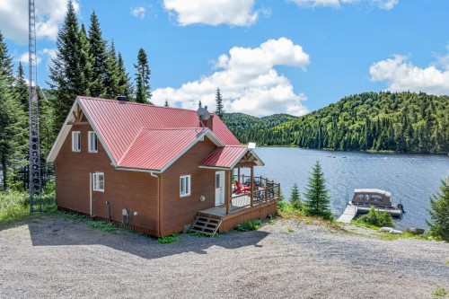 Façade - 1 Lac Delaney, Saint-Raymond, QC - Outdoor With Body Of Water