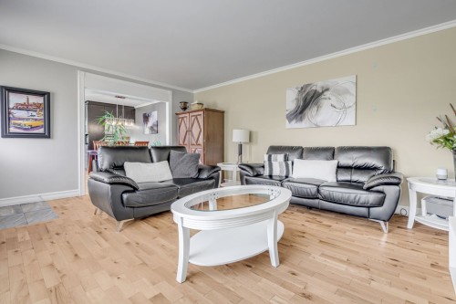 Salon - 116 Ch. De Gosford, Shannon, QC - Indoor Photo Showing Living Room