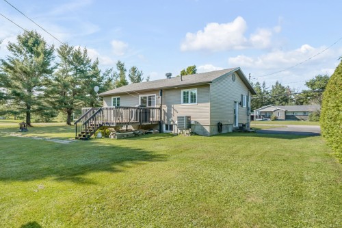 Cour - 116 Ch. De Gosford, Shannon, QC - Outdoor With Deck Patio Veranda