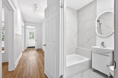 Salle de bains - 836  - 846 5E Avenue, Montréal (Verdun/Île-Des-Soeurs), QC - Indoor Photo Showing Bathroom