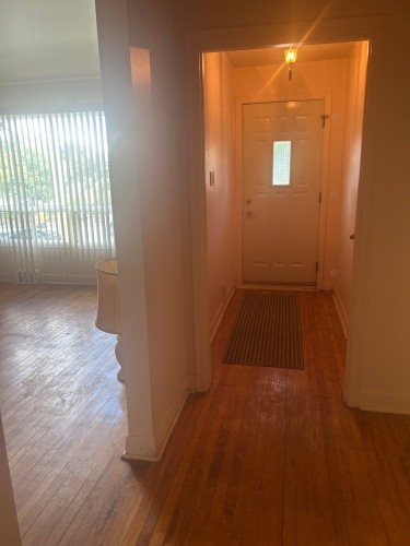 Hall d'entrée/Vestibule - 320 Rue Des Forges, Laval (Duvernay), QC - Indoor Photo Showing Other Room