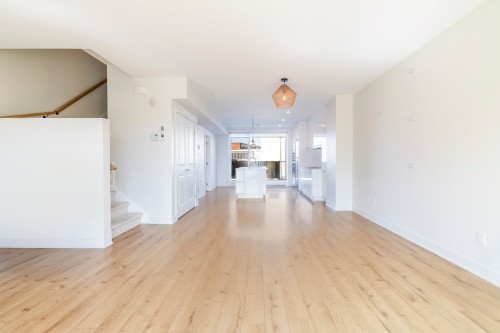 Overall view - 49 Av. Des Frênes, Pointe-Claire, QC - Indoor Photo Showing Other Room