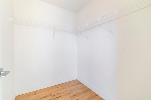 Closet - 49 Av. Des Frênes, Pointe-Claire, QC - Indoor With Storage