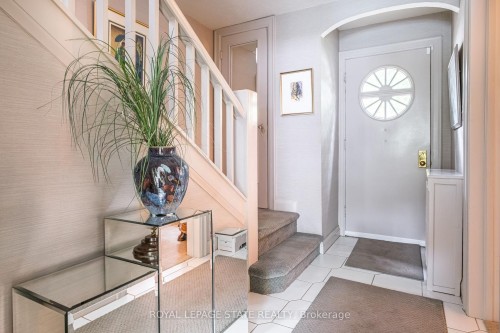 107 Bond Street S, Hamilton, ON - Indoor Photo Showing Other Room
