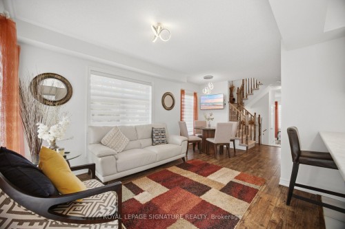 3839 Tufgar Crescent, Burlington, ON - Indoor Photo Showing Living Room