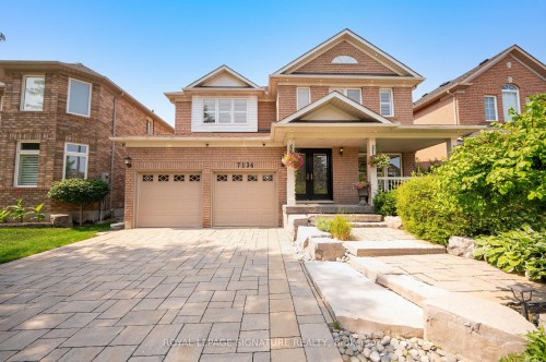 7134 Hallsands Drive, Mississauga, ON - Outdoor With Deck Patio Veranda With Facade