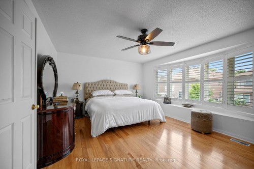 7134 Hallsands Drive, Mississauga, ON - Indoor Photo Showing Bedroom
