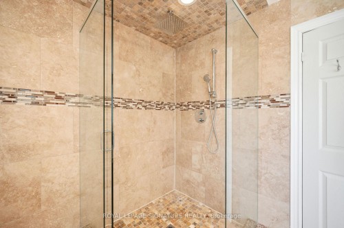7134 Hallsands Drive, Mississauga, ON - Indoor Photo Showing Bathroom
