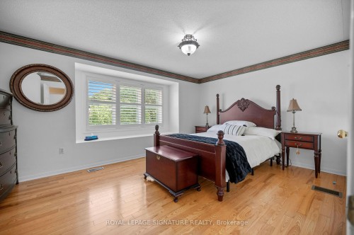 7134 Hallsands Drive, Mississauga, ON - Indoor Photo Showing Bedroom