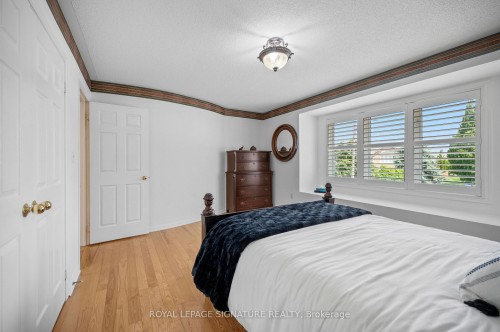 7134 Hallsands Drive, Mississauga, ON - Indoor Photo Showing Bedroom