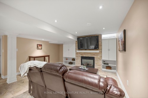 7134 Hallsands Drive, Mississauga, ON - Indoor With Fireplace