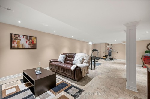 7134 Hallsands Drive, Mississauga, ON - Indoor