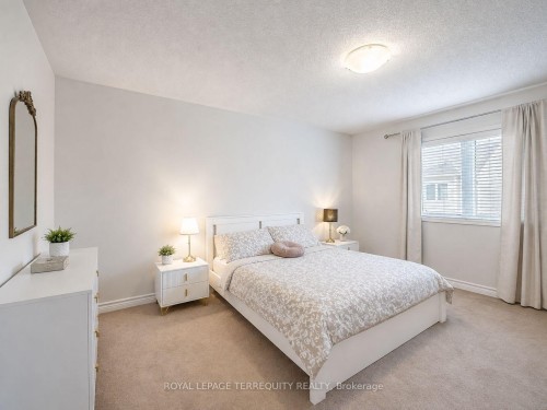 903 Penson Crescent, Milton, ON - Indoor Photo Showing Bedroom
